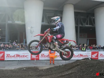 Holcombe_ SCH_9369.jpg